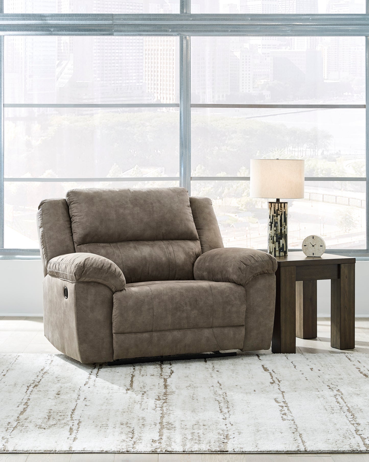 Laresview Zero Wall Wide Seat Recliner-- Fossil Color