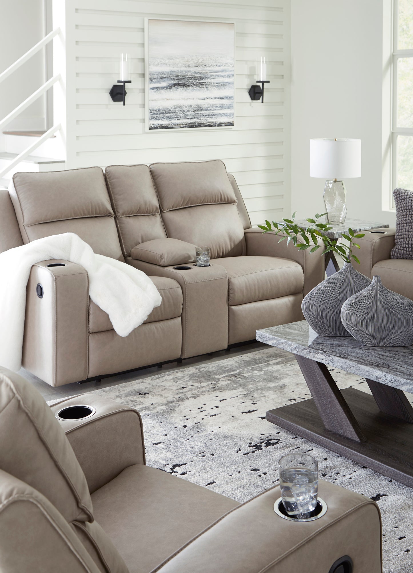 Lavenhorne DBL Rec Loveseat w/Console- Pebble Color