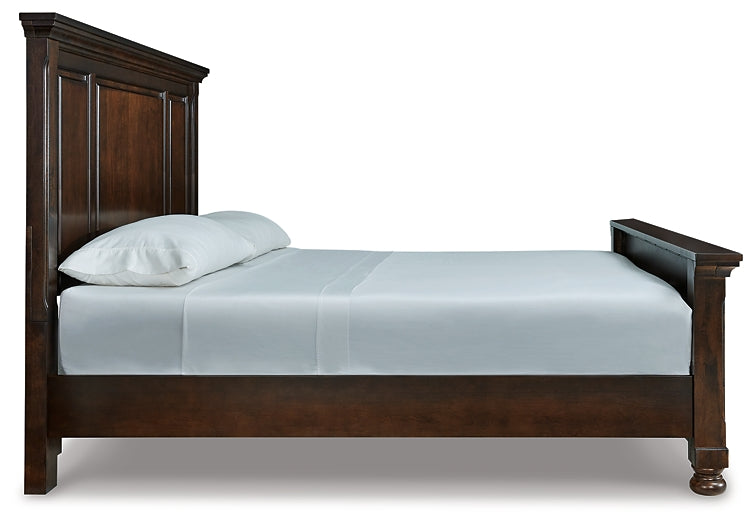 Robbinsdale Panel Bed