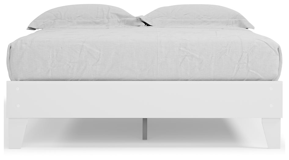 Piperton Queen Platform Bed with Dresser, Chest and Nightstand